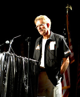 Bob Illingworth thanked attendees and sponsors.jpg